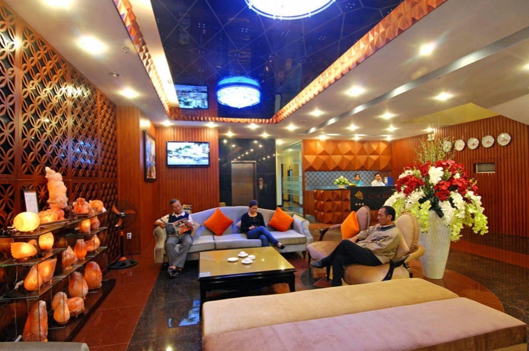Luna Diamond Hotel Da Nang Exteriör bild